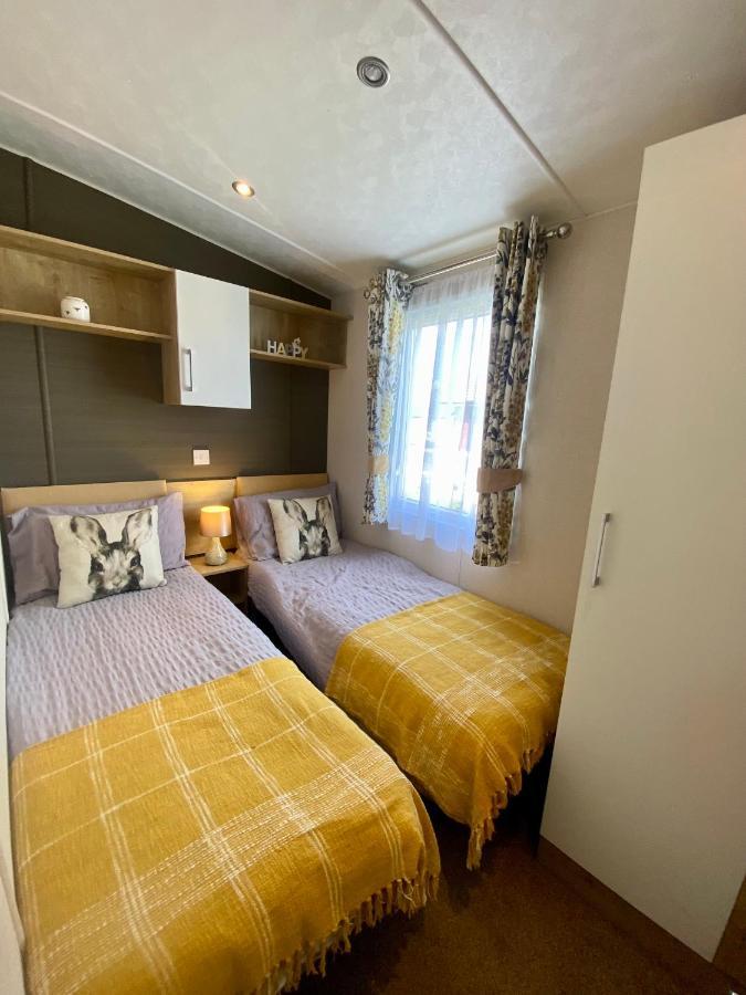 Hot Tub. Countryside. Coast. 5* Patrington Haven Leisure Park, East Yorkshire Villa ภายนอก รูปภาพ