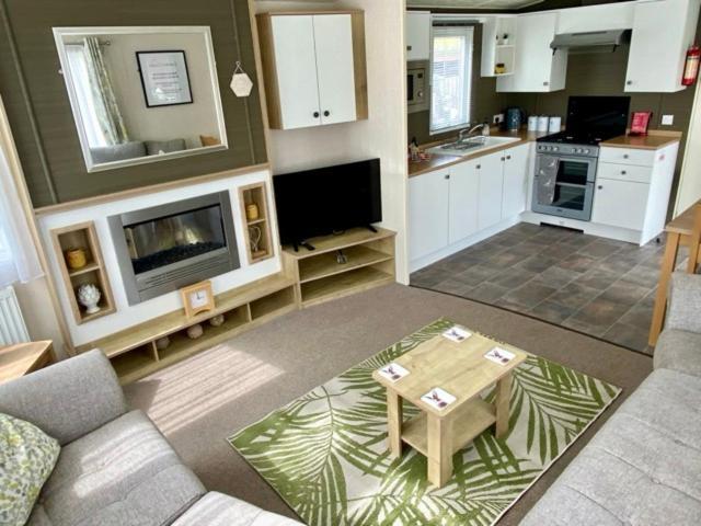 Hot Tub. Countryside. Coast. 5* Patrington Haven Leisure Park, East Yorkshire Villa ภายนอก รูปภาพ